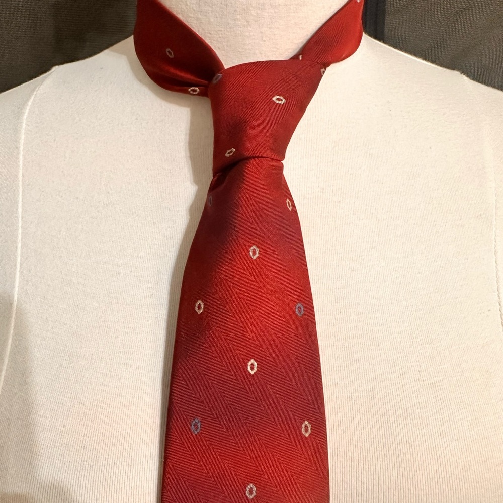 Vintage Christopher Hayes Men's Tie Silk Burgundy Geometrics Necktie Office